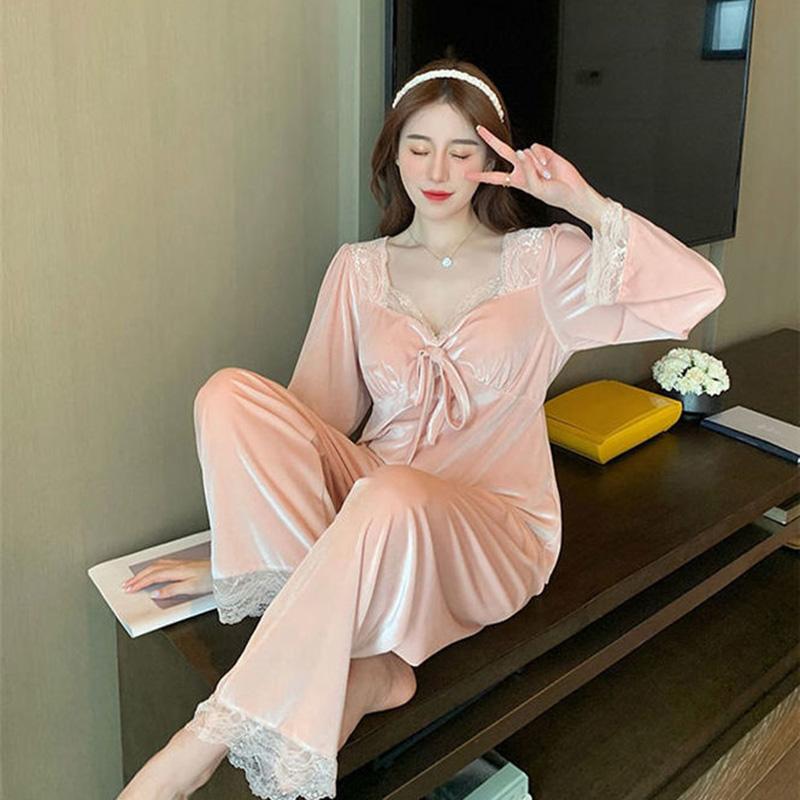 Women's Autumn Winter Sexy Velvet Long-sleeved Pajamas Suit with Chest Pad V-neck Lace Stitching Sweet Homewear Solid Bowknot Lace Edge Nightgowns