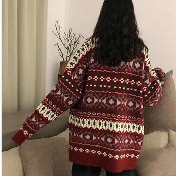 Autumn  Winter Red Jacquard Christmas Sweater Women's Loose Pullover Sweater Snowflake Print Knitted Sweater Outwear