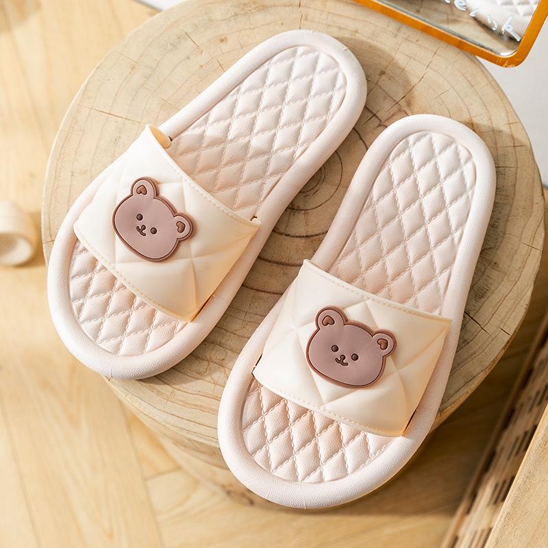 Women Cartoon Badslippers Winter Indoor Slippers Kapcie Beach Flip Flops Bathroom Home Slippers