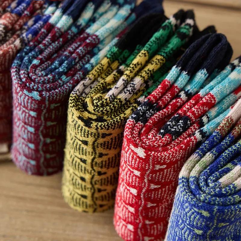 5 Pairs Retro Flower Socks Autumn Winter Ethnic Style Cotton Stockings Thick Thermal Line Diamond Knitted Warm Warm Socks Mid Tube Socks
