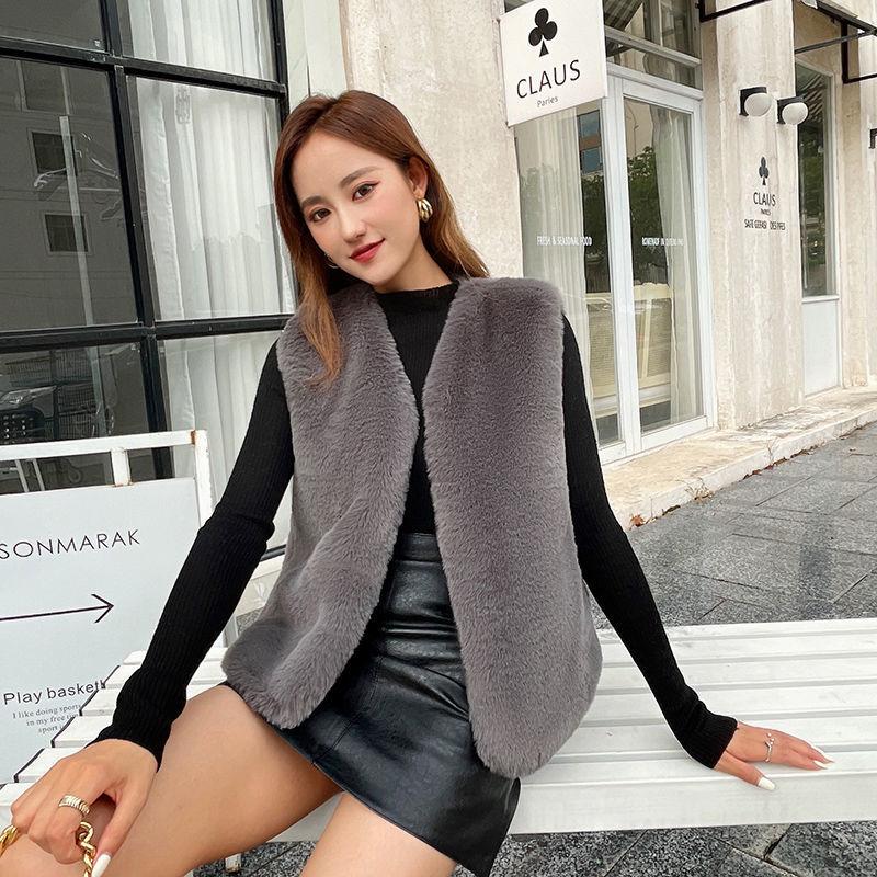 Winter Vest Ladies Plush Surface Soft and Warm Short Vest All-match Outer Wear Thick White Sleeveless Cardigan Jacket