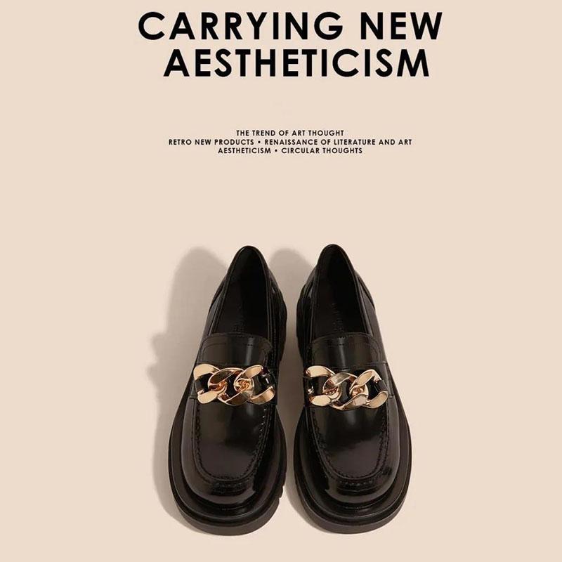 Women's Leather Shoes with Shiny Patent Leather and Soft Sole British Style Platform Platform Loafers