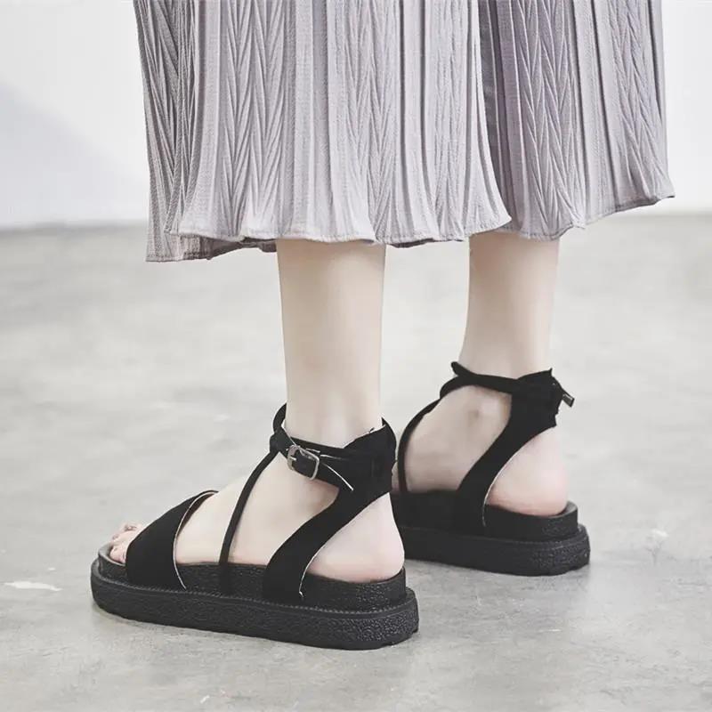 Summer Sandals Female Students Korean Version of The Wild Flat-bottomed Cross Straps Thick-soled Sponge Cake Soft-soled Roman Shoes