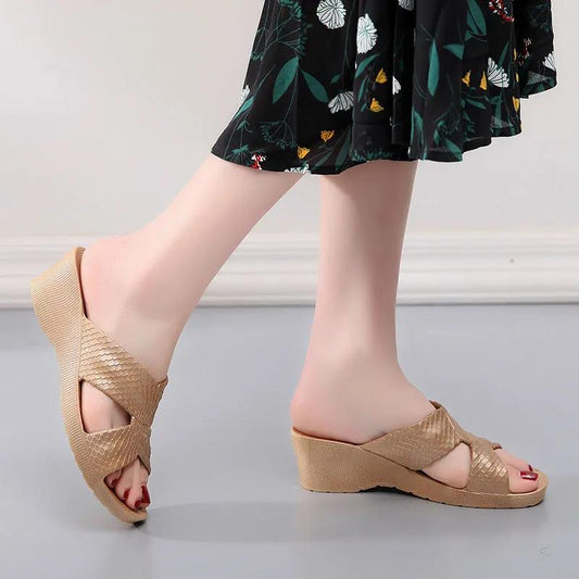 Summer Outdoor High-heeled Sandals and Slippers Plastic Non-slip Home Bathroom Slippers Thick-soled Ladies Beach Shoes Outer Wear