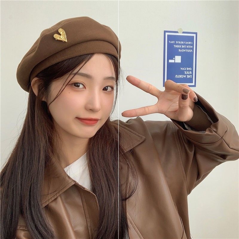 Ladies Beret Hat Vintage Woolen Retro Metal Heart Painter Hat Solid Sweet Cute All-match Beret Cap High Quality Beanies Cap