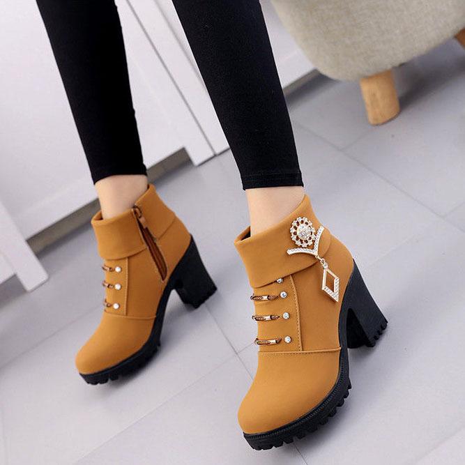 Women Autumn and Winter Short Ankle Boots British Style Solid Color Snow Boots Thick High Heels Martin Boots