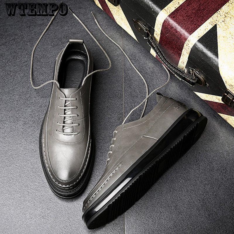Summer Casual Shoes Men's Retro Carved Shoes In The Formal British Pointed Shoes