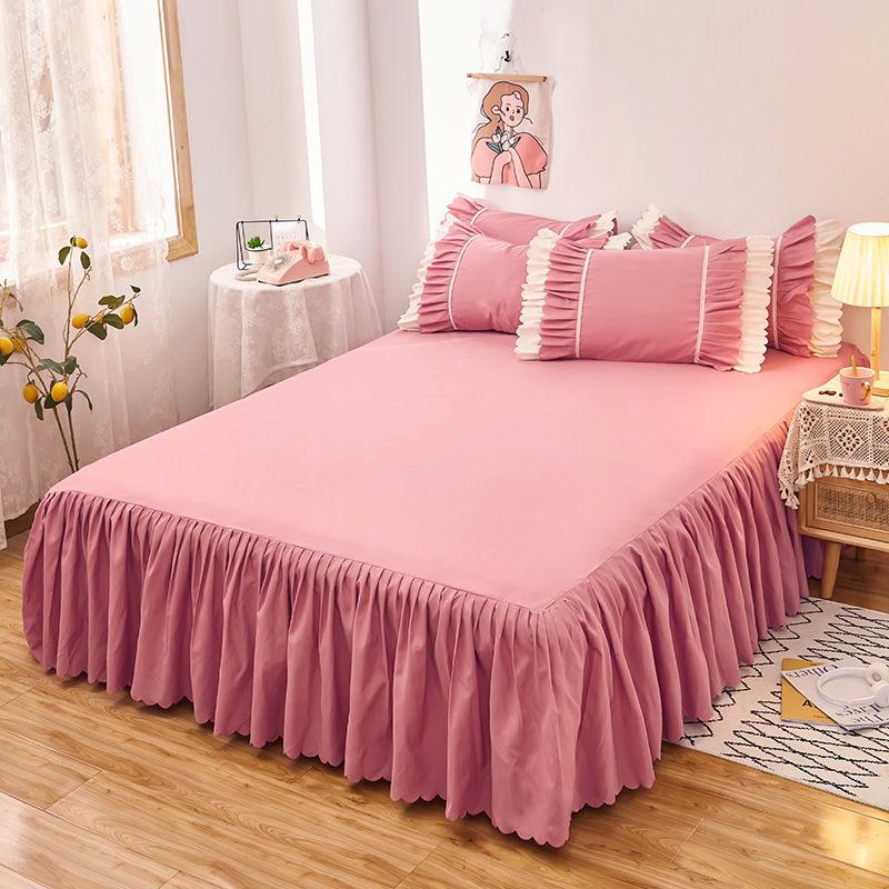Skin-friendly Bed Skirt Three-piece Bedding Bed Skirt-style Bedspread Sheets Non-slip and Dust-proof Bed Sheet Protective Cover