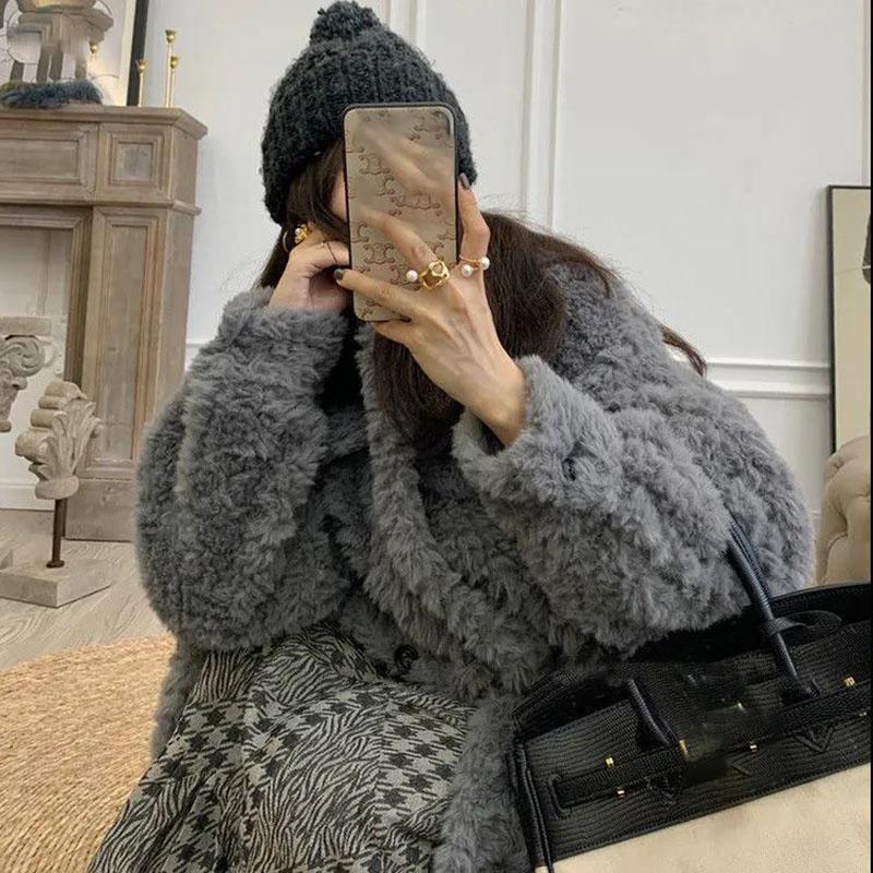 Lamb Plush Mid-length Coat Winter Fashion Retro Silhouette Thick Warm Large Size Coat Suitable for Women