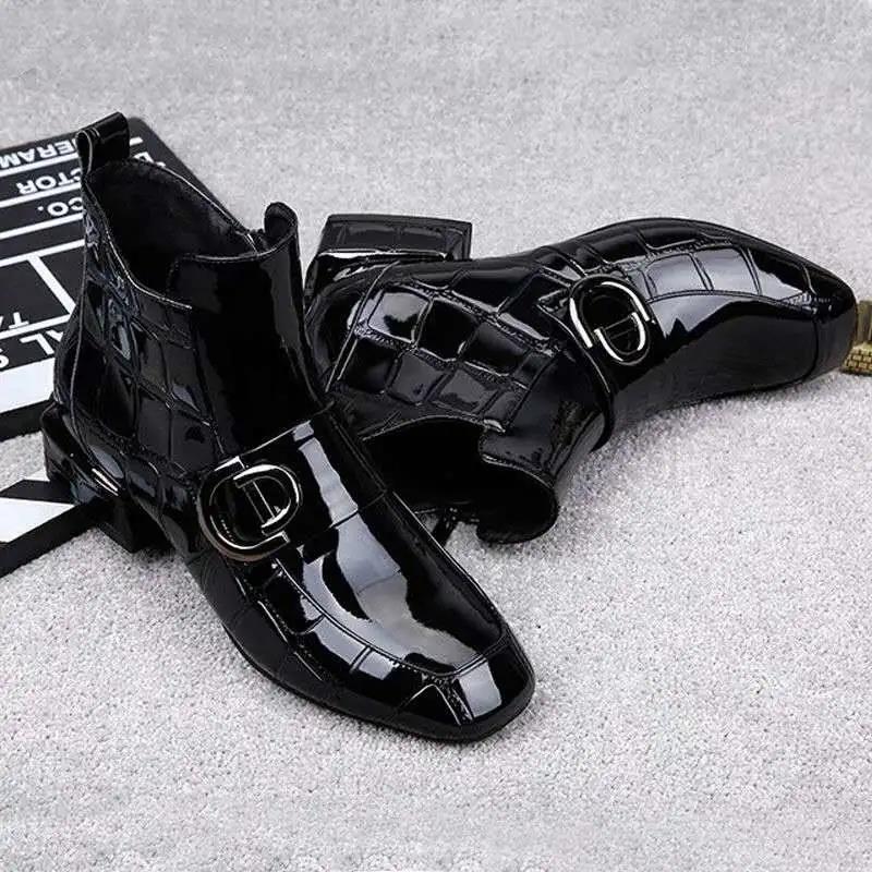 Autumn and Winter Boots Flat Square Toe Fashion Boots Warm Korean Thick-heel Martin Boots