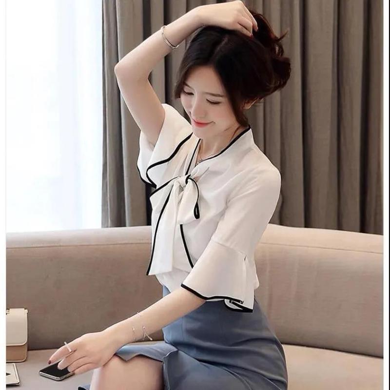 Large Size Women's Short-sleeved Chiffon Shirt Summer Shirt Loose and Thin Bow Ruffled Blouse Black and White Shirt Elegant Temperament Lady Fan