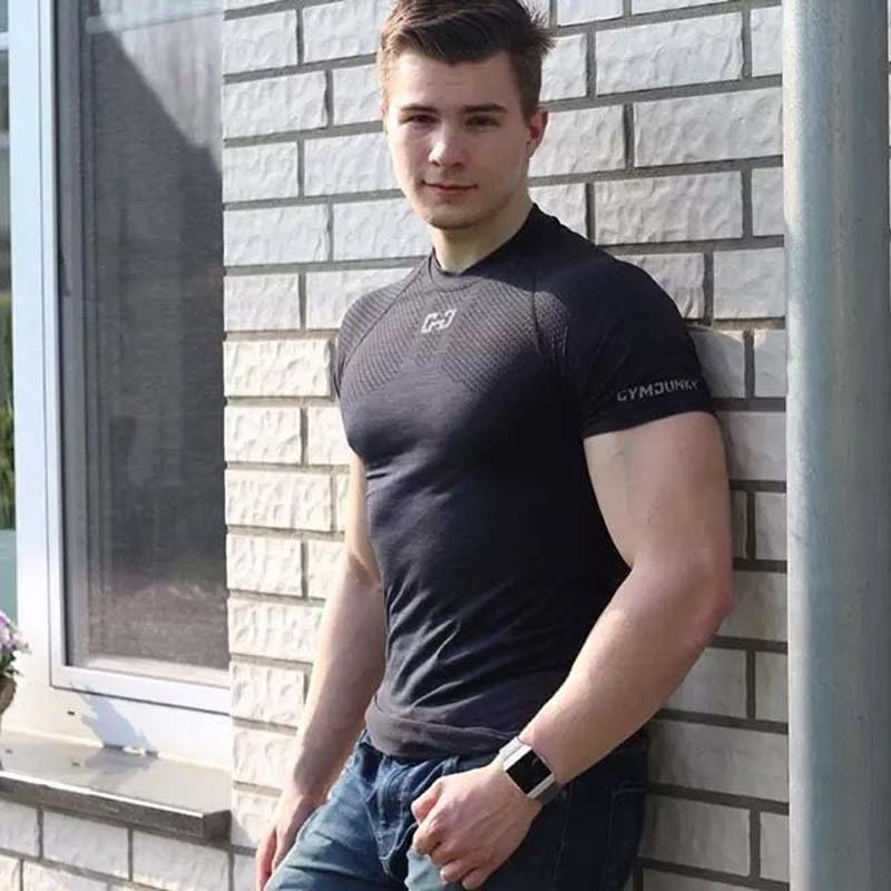Men's Running Sports Training T-shirt High Elasticity Breathable Quick-drying Short-sleeved Round Neck Tights