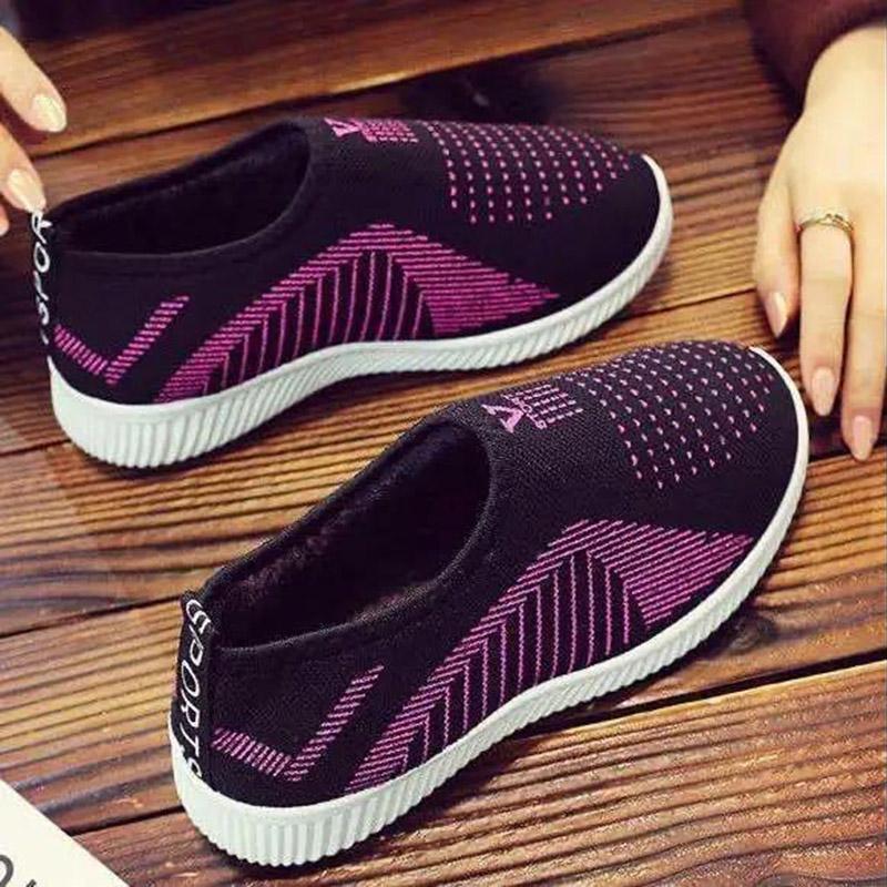 Women  Winter Velvet Cotton Shoes Non-slip Wear-resistant Sports Shoes Soft-soled Slip-on Cotton Boots