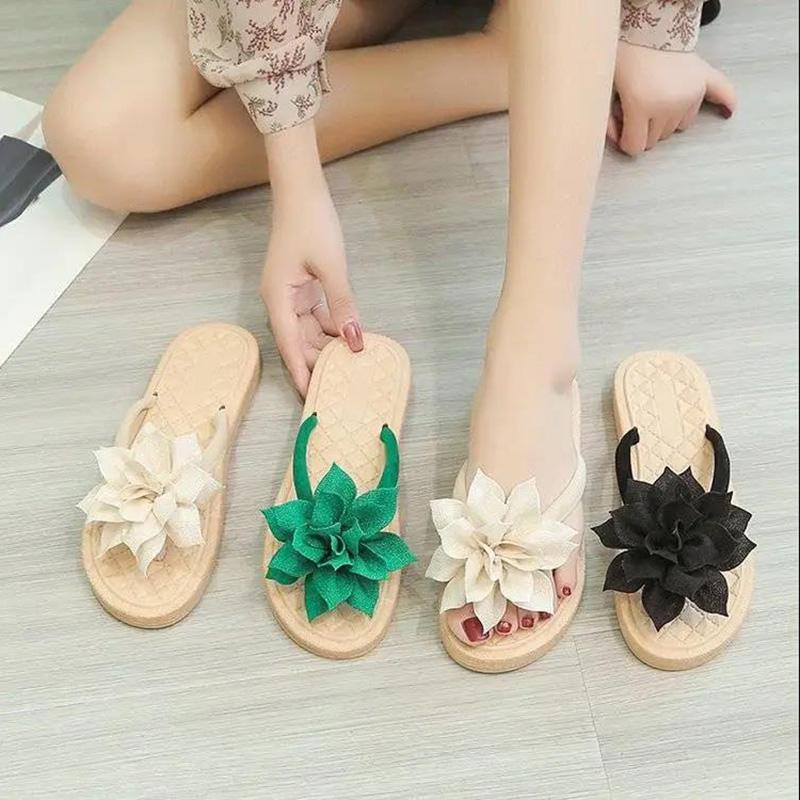 Wear Flat-bottomed Flip Flops and Thick-bottomed Sandals In Summer Women's Flower Slippers Women's Seaside Beach Non-slip Holiday Flip-flop Sandals