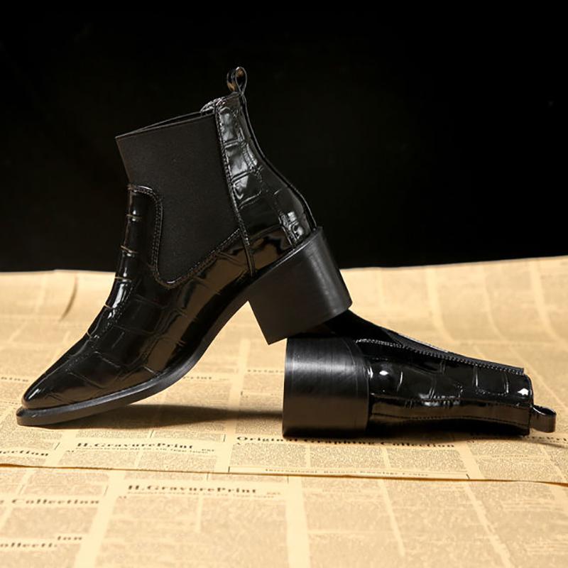 Autumn and Winter Boots Flat Square Toe Fashion Boots Korean Thick-heel Martin Boots