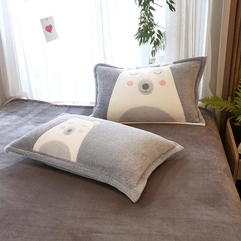 Winter Warm Flannel Pillowcases A Pair of Printed Plush Pillowcases Adult Double 48*74cm Bedding