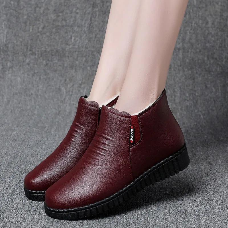 Women's Boots Thickened Warm Middle-aged Elderly Cotton Shoes Women's Winter Shoes Plus Velvet Non-slip Flat Soft Bottom Comfortable Leather Shoes