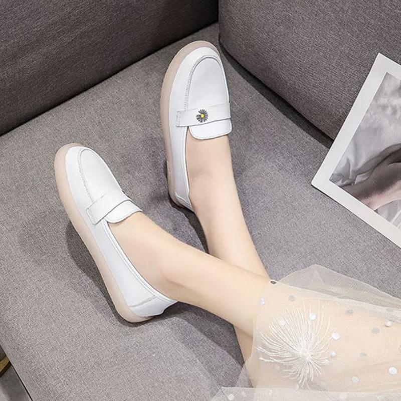 White Shoes Spring Summer Hollow Non-slip Flat Bottom All-match Single Shoes Breathable Comfortable Soft Bottom Pregnant Women Nurse Shoes