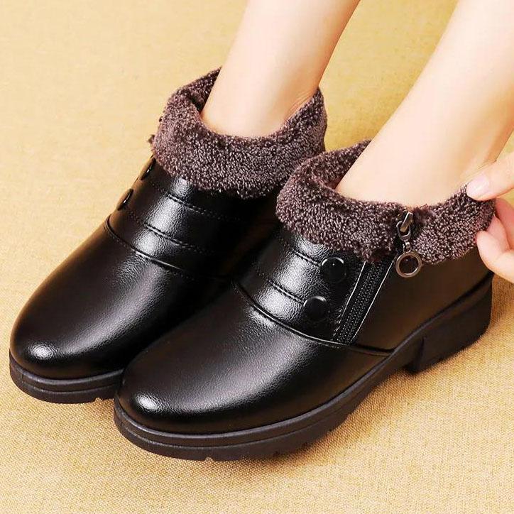 Women's Autumn and Winter Soft Leather Soft Soled Cotton Shoes Large Size Solid Color Snow Boots Casual Flat Bottomed Short Boots