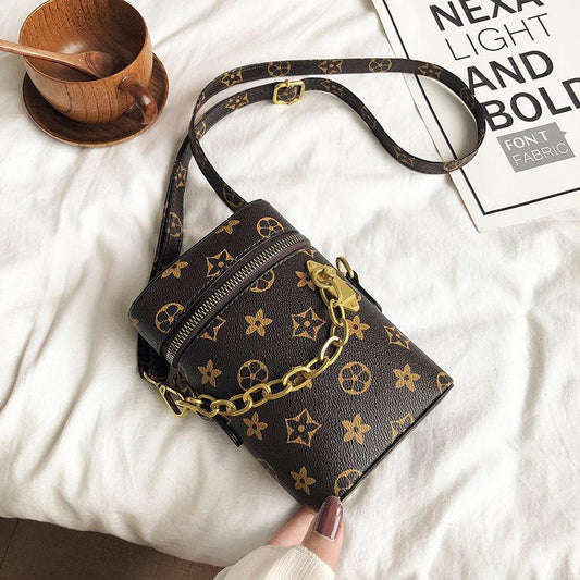 Net Red Small Bag Female Korean Fashion Mobile Phone Bag Super Fire All-match Chain Shoulder Messenger Bag