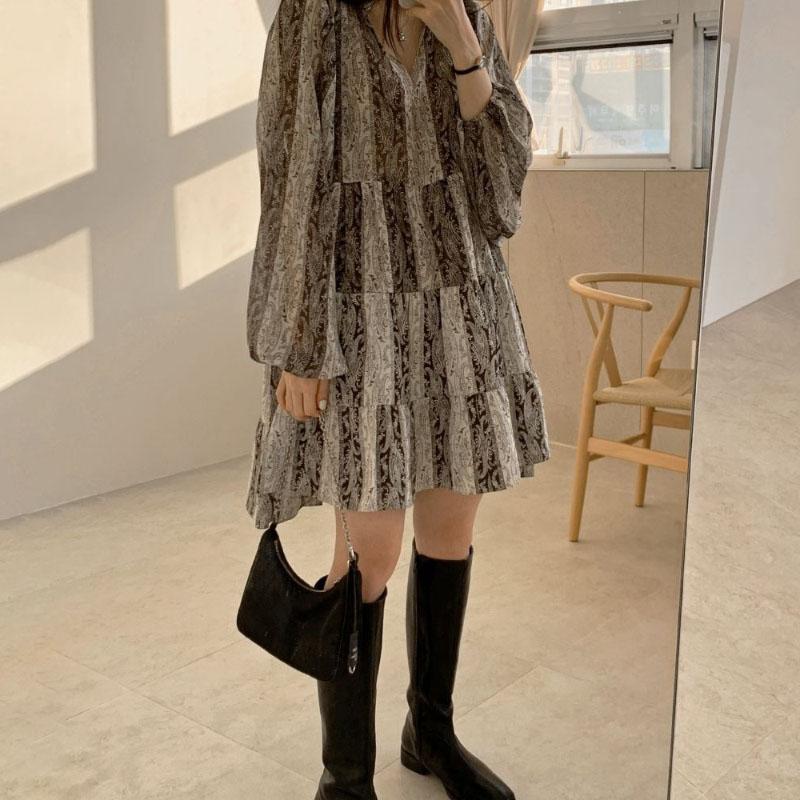 Spring Summer Korean Dress Women Retro Print V-neck Lantern Sleeves Loose Short Skirt Bohemian Dress Large Size