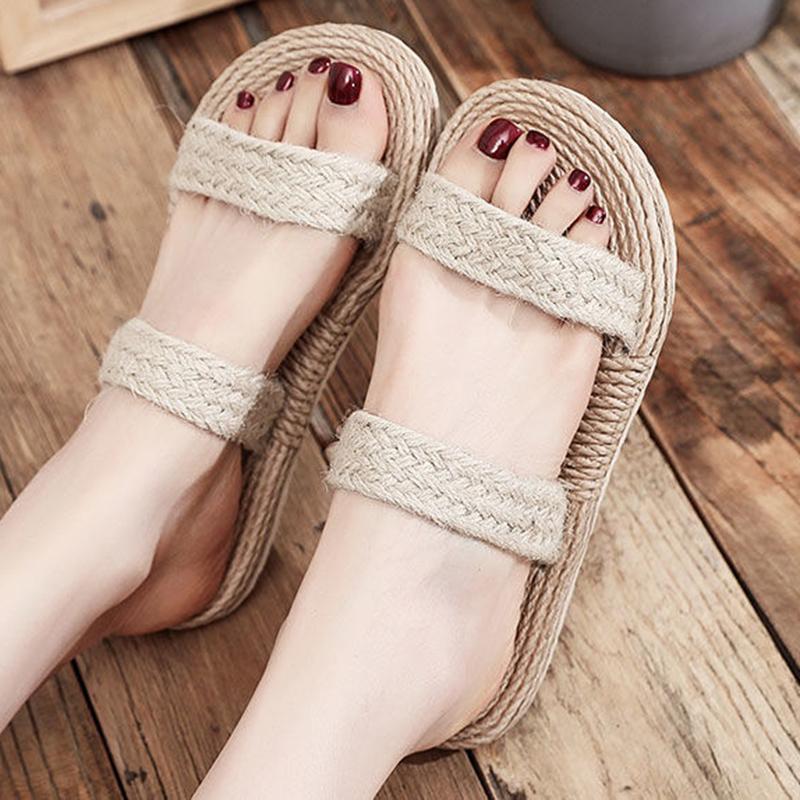 Sandals Flip-flops Women's Summer Wear Retro Flat-bottomed Cute Non-slip Holiday Beach Shoes Fashion