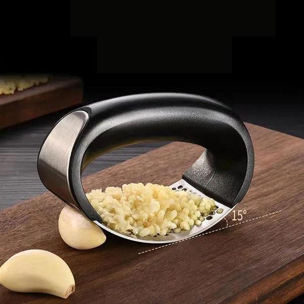 Household Garlic Peeler Stainless Steel Minced Garlic Production Tool Circular Manual Garlic Pounding Tool Garlic Minced Garlic Press