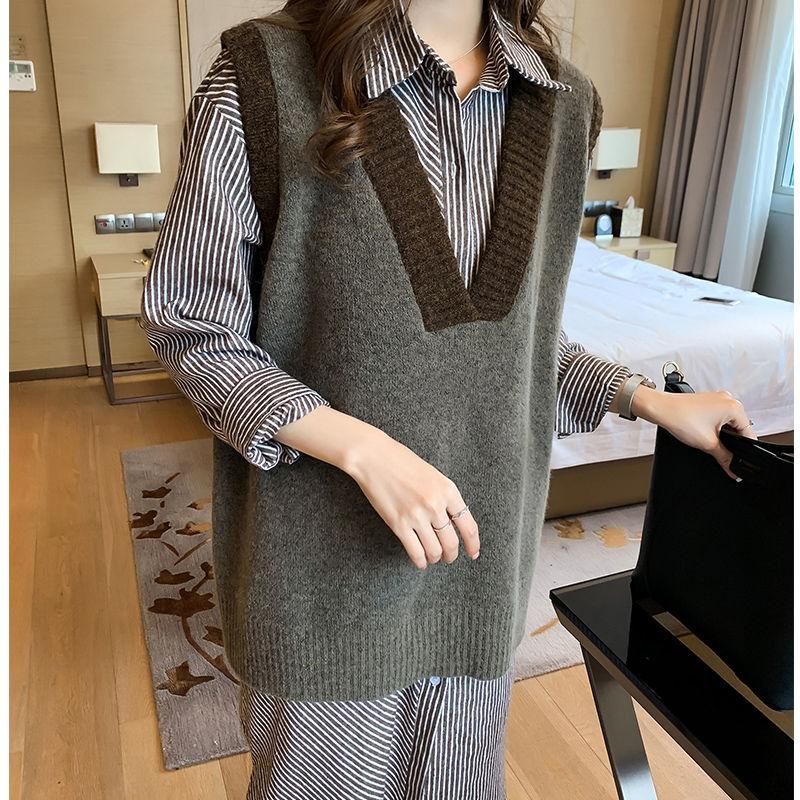 Autumn and Winter Retro Color Matching Vest V-neck Pullover Sleeveless Sweater Loose Casual Top
