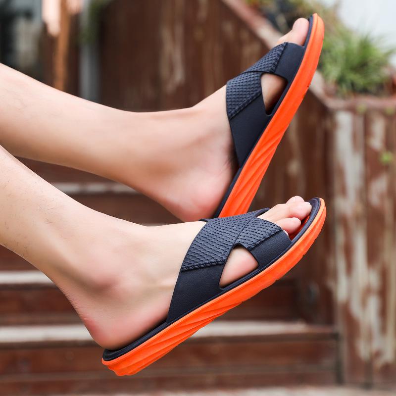Summer Slippers Men's Fashion Wear Soft Bottom Sandals Indoor and Outdoor Beach Sandals Casua