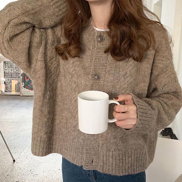 Soft Glutinous Cable Flower Loose Short Sweater Coat Female Twist Thick Needle Beige Knitted Cardigan Outer Wear