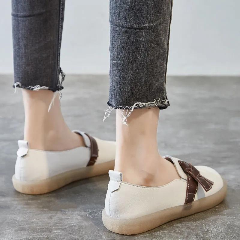 Women's Spring and Autumn Shoes Flat White Shoes Non-slip Soft-soled Pregnant Women's Shoes Wear A Pedal Beanie Shoes Comfortable Casual Mother Shoes