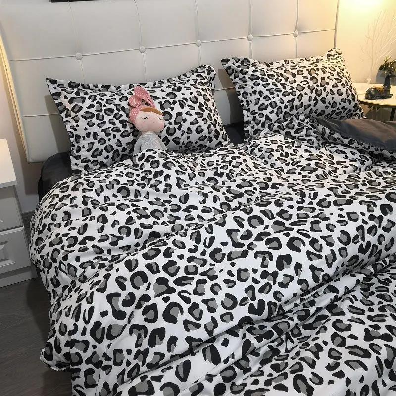Pure Cotton Letter Printing Quilt Cover Sheet Light Luxury Double Single Student Dormitory Quilt Cover Four-piece Set