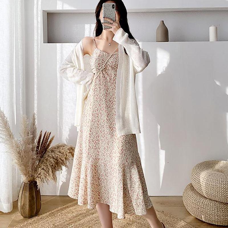 Small Floral Sling Dress Female Summer New Temperament Self-cultivation with A Knee-length Chiffon French First Love Dress