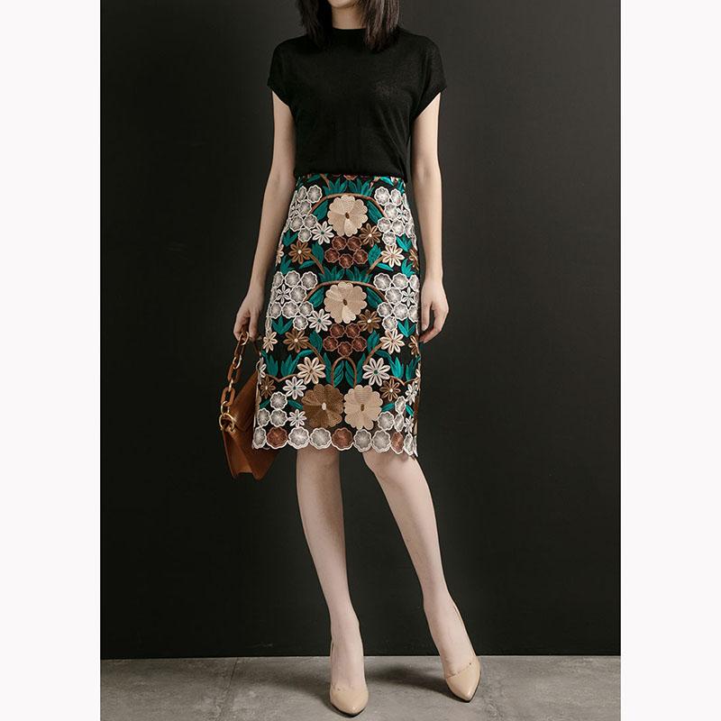 Exquisitely Floral Embroidered Water-soluble Lace Skirt Women's Knee Skirt High-quality Mesh Bag Hip A-line Skirt Retro Pattern Mid-length Skirt