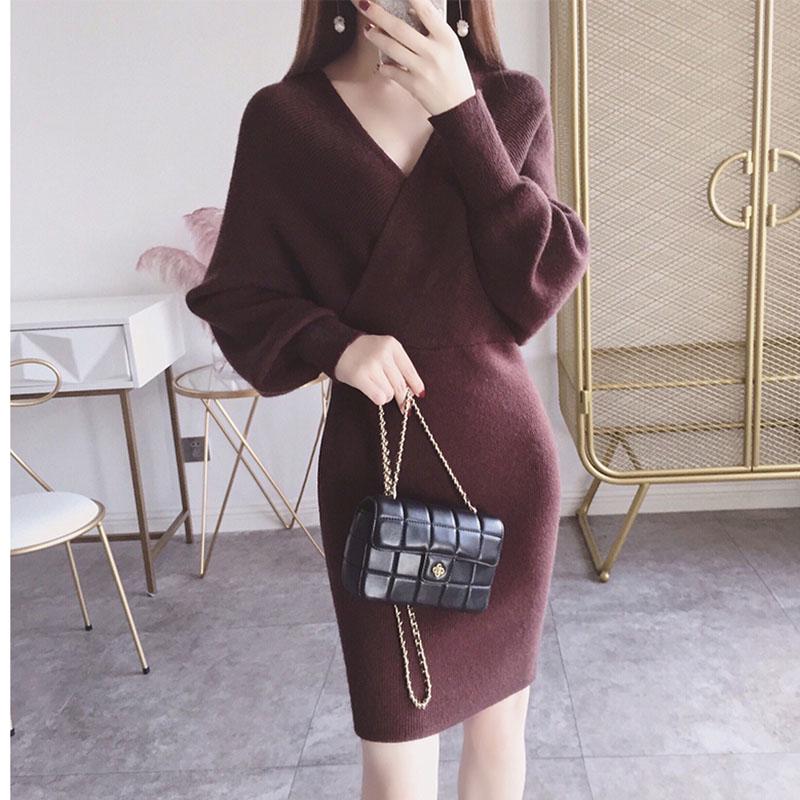 Autumn and Winter Mid-length Sweater Fashion V-neck Jacket Bat Sleeve Young Women Knitted Skirt