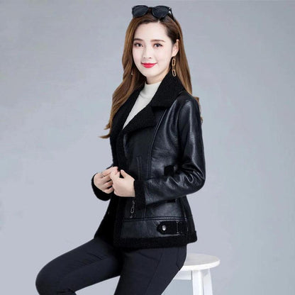 Winter Women's Leather Fashion Fur Coat Lamb Fur Coat Plus Velvet Thick Short Large Size Leather Coat