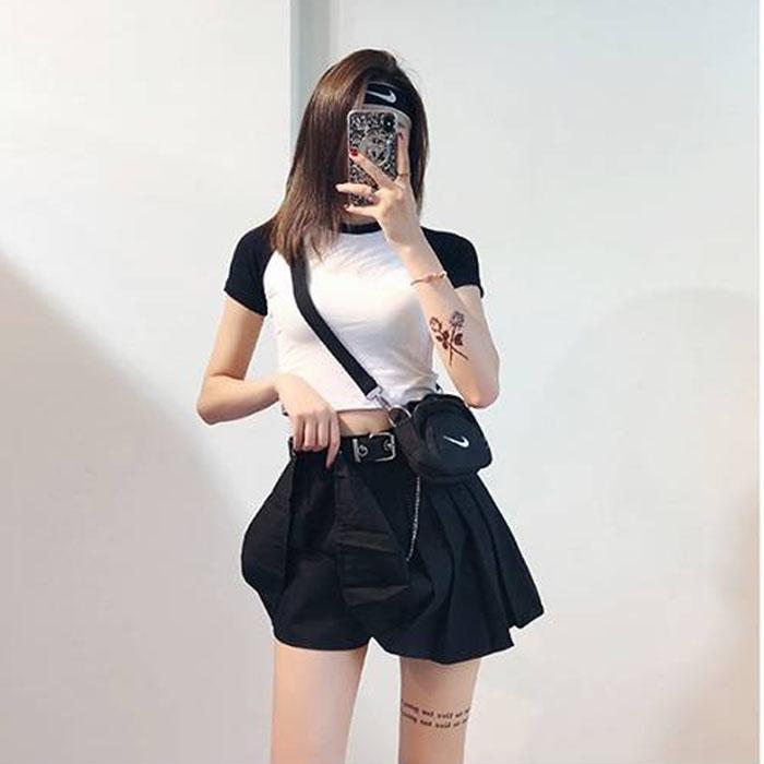 Women Summer Anti-lighten High Waist Slim Skirt Black Pleated Skirt Hip-hop A-line Skirt Belt Chain