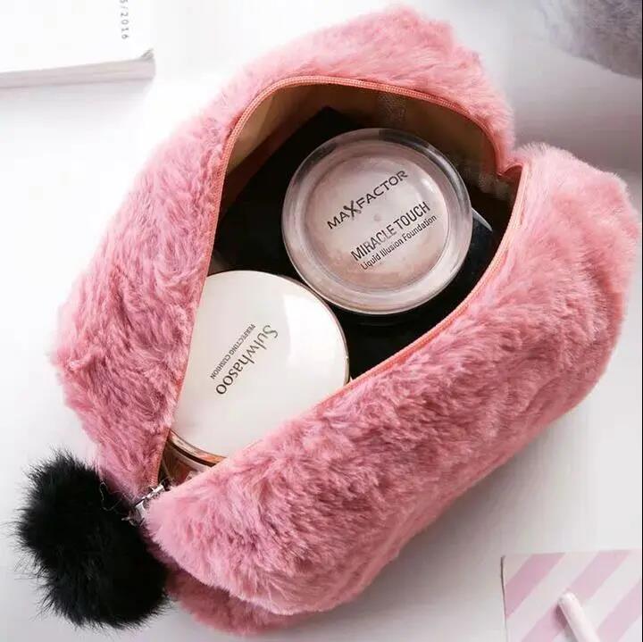 Winter Fur Cosmetic Bag Large Capacity Travel Multi-function Girl Plush Cosmetic Bag Fur Ball Decoration