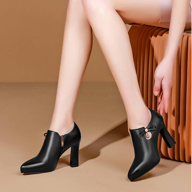 High-heeled  Female Thick with Bare Pointed Martin Winter Head Layer Cowhide Boots