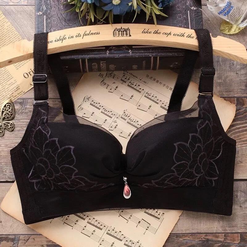 No Steel Ring Small Chest Gathered Sexy Bra Less Ladies Breathable Hole Cup Adjustable Underwear Bra
