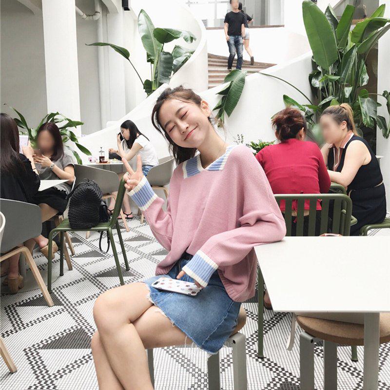 Women's Warm Sweaters V-neck Sweater Female Students Loose Wild Contrast Sweater Coat Women