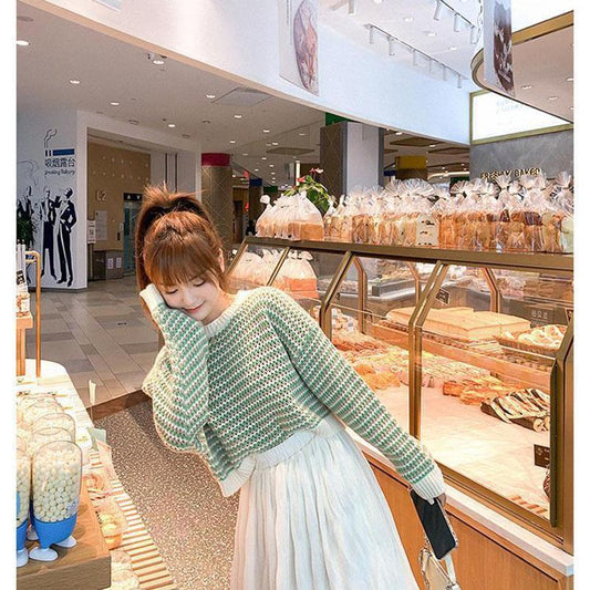 Autumn Cocoon Fashion Sweater Loose Outer Wear Casual Jacket Short Striped Sweater Sweater