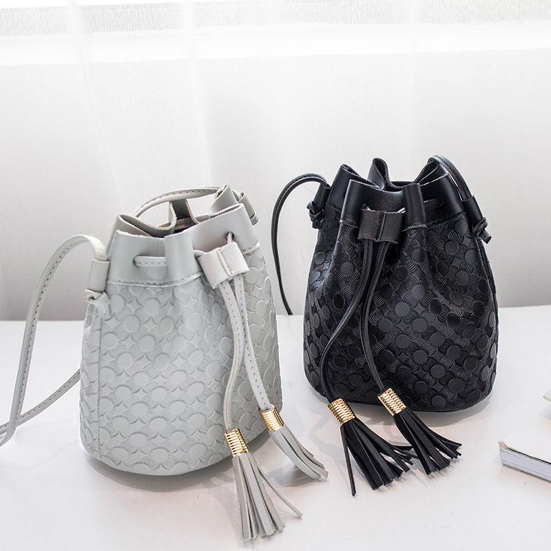 Female Bag Fashion Trend Bucket Bag Mobile Phone Bag Shoulder Messenger Bag Female Bag Small Fresh Trendy Bag
