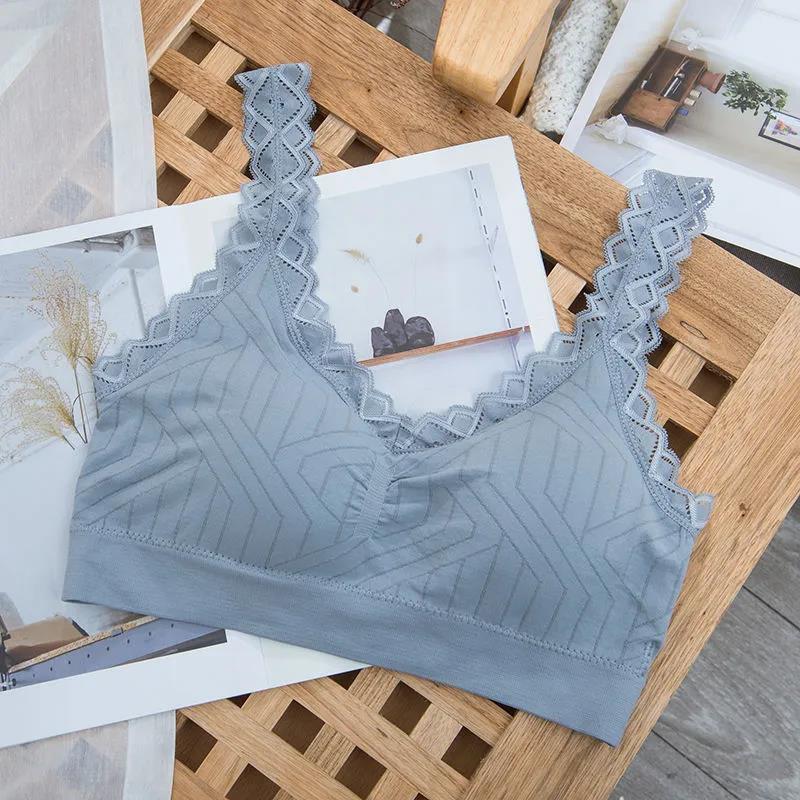 Korean version of the lace camisole without steel ring without buckle one-piece tube top wrap chest gather beauty back skin-friendly bra