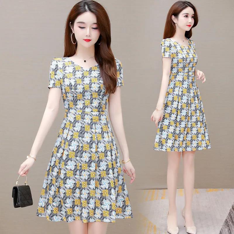 Women's Summer Print Mid-Length Dress Large Size Loose V-Neck A-Line Skirt