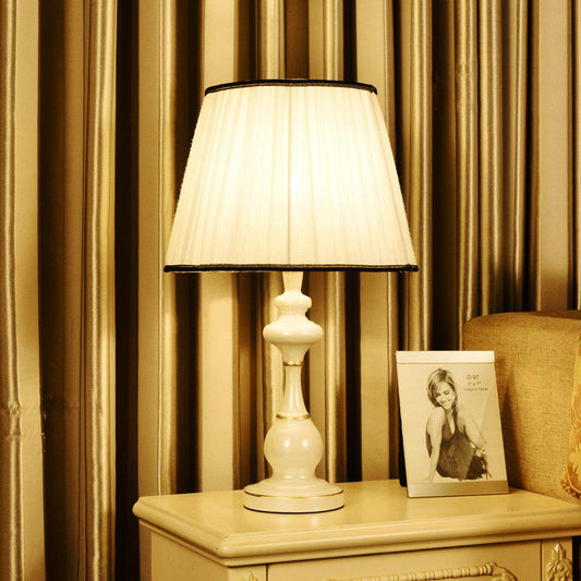 French Rustic Resin Desk Light Fabric Lampshade Princess Room Deco Table Lamps Bedroom Lighting