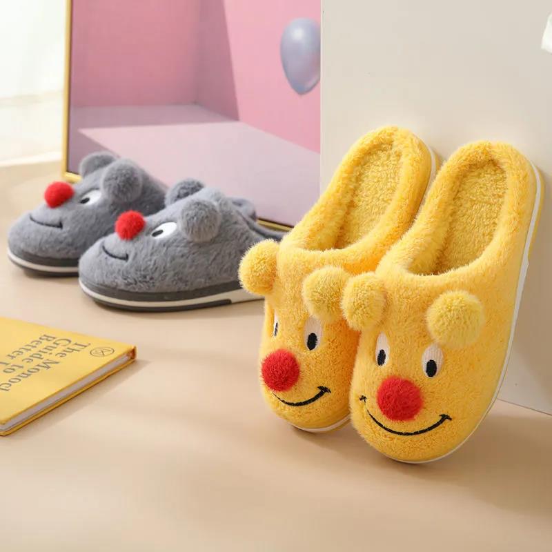 A Pair of Lovely Cotton Comfortable Flat Shoes Suitable for Autumn and Winter Home Design Full of Sense