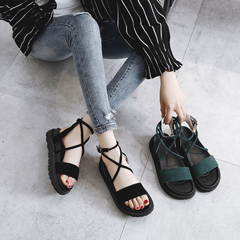 Summer Sandals Female Students Korean Version of The Wild Flat-bottomed Cross Straps Thick-soled Sponge Cake Soft-soled Roman Shoes