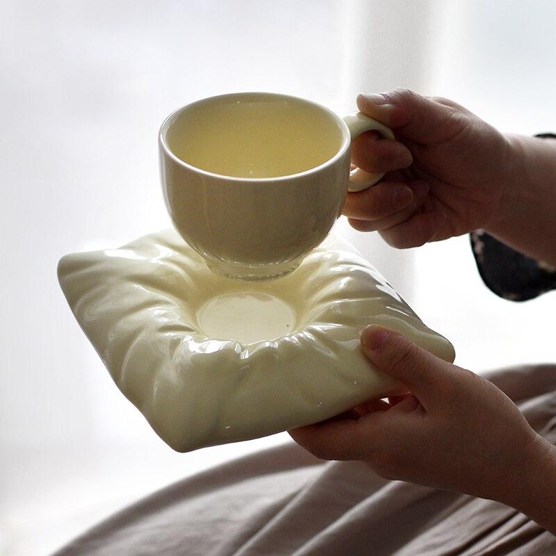 Pillow Coffee Mug Tiffany Cup with Saucer Summer Breakfast Milk Cup Dish Set Ceramic Afternoon Tea Cup Gift for Friends