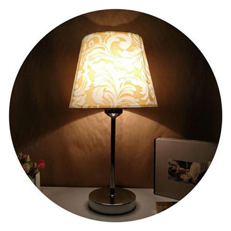 Wedding Gift Garden European Style Simple Cloth Gift Table Lamp Study Bedroom Decoration Bedside